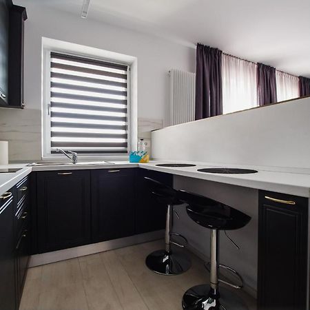 No. 11 - The Penthouse In City Center Oradea Exteriör bild