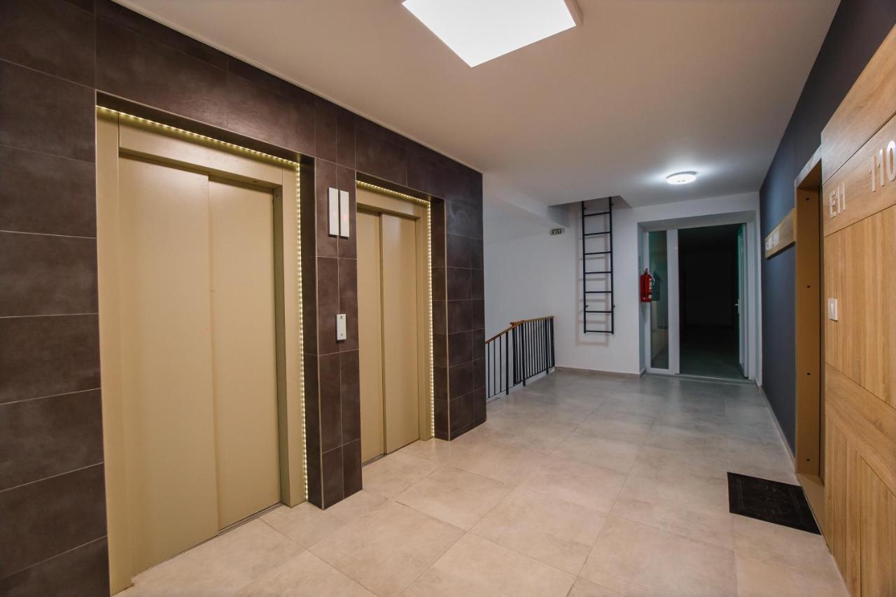 No. 11 - The Penthouse In City Center Oradea Exteriör bild