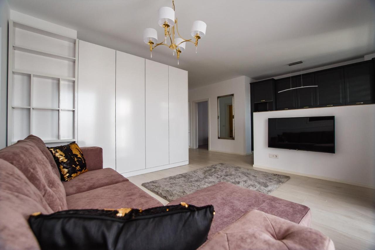 No. 11 - The Penthouse In City Center Oradea Exteriör bild
