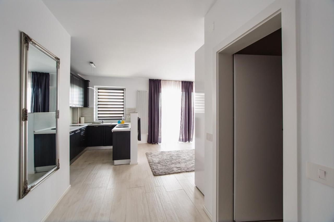 No. 11 - The Penthouse In City Center Oradea Exteriör bild